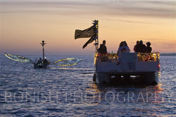 Cedar_Key_Christmas_Boat_Parade_2012 (5)