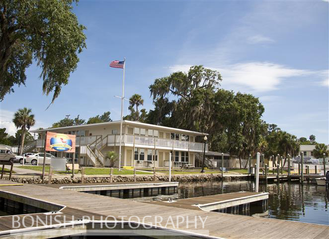 Homosassa_River_Resort