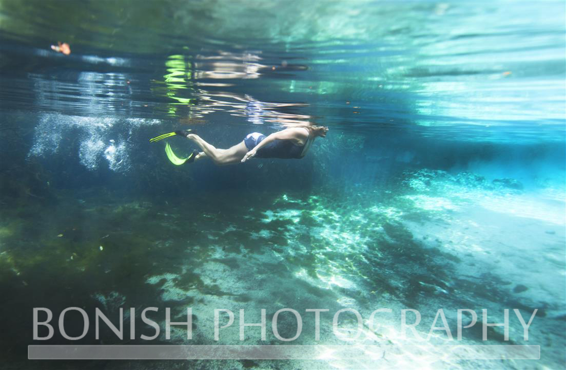 Swimming_Underwater