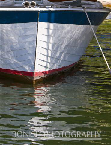 Wooden_Boat_Reflections